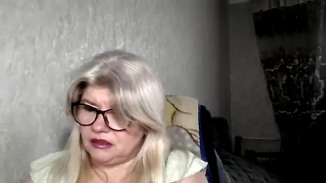 Snapshot of Diana_49 chatting on 9, 2, 2026 Diana 49 online show from 9, 2, 2026