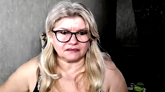 Snapshot of Diana_49 chatting on 28, 2, 2026 Diana 49 online show from 28, 2, 2026