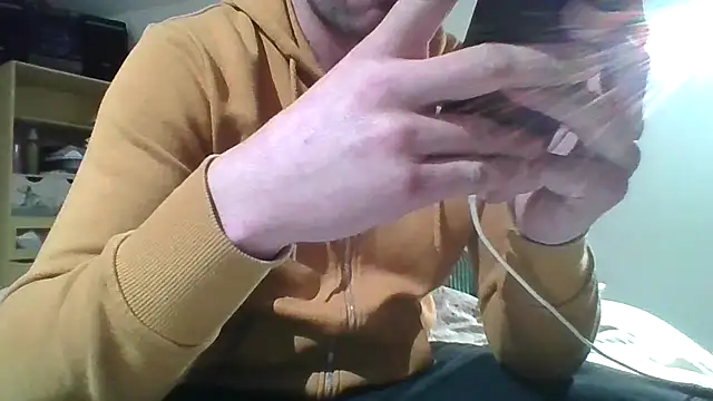 MmaxX004 online show from 7, 3, 2025