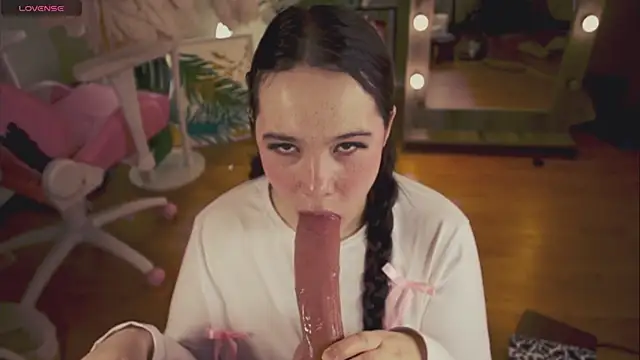 Chery Lady22 online show from 14, 2, 2025