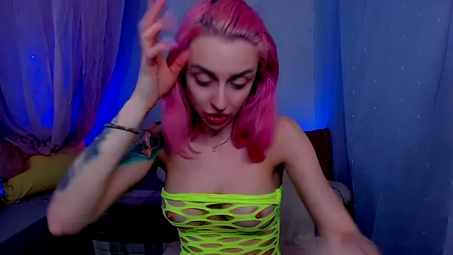 LickLizzy online show from 31, 1, 2025