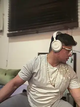 CleanGrey online show from 15, 2, 2026