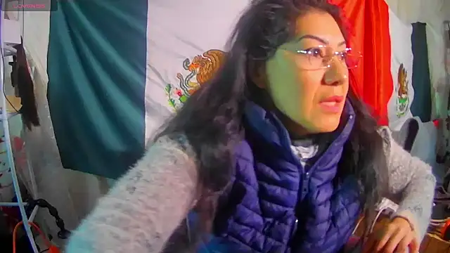 LaInsaciableIntensa online show from 13, 2, 2025