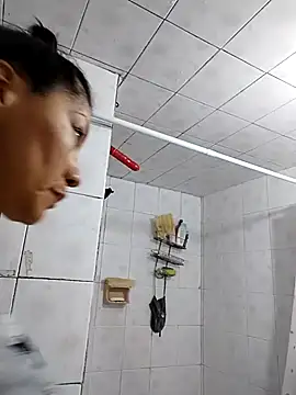 LaInsaciableIntensa online show from 27, 10, 2025