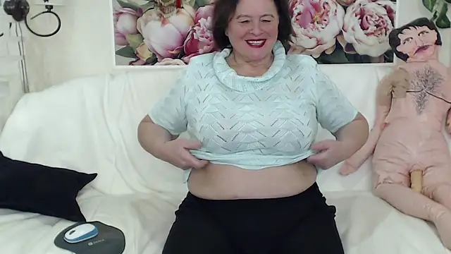 Snapshot of FlaviaSquirts chatting on 13, 2, 2025 FlaviaSquirts online show from 13, 2, 2025