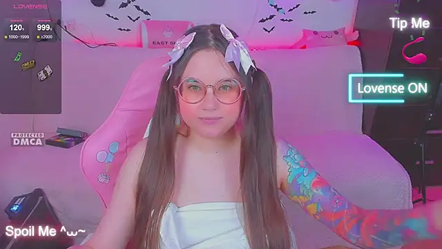 Snapshot of Lolisuccub chatting on 19, 12, 2025 Lolisuccub online show from 19, 12, 2025