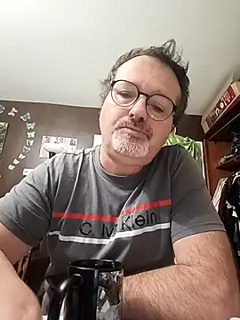 Snapshot of mike9473 chatting on 16, 10, 2025 mike9473 online show from 16, 10, 2025