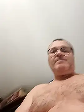 Snapshot of mike9473 chatting on 20, 10, 2025 mike9473 online show from 20, 10, 2025