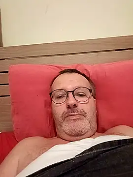 Snapshot of mike9473 chatting on 27, 10, 2025 mike9473 online show from 27, 10, 2025