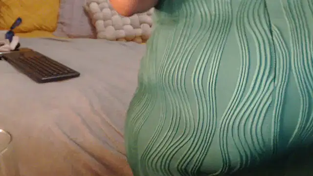 Snapshot of Creamyass22 chatting on 27, 11, 2025 Creamyass22 online show from 27, 11, 2025