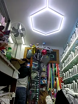 LunaZambrano online show from 15, 12, 2025