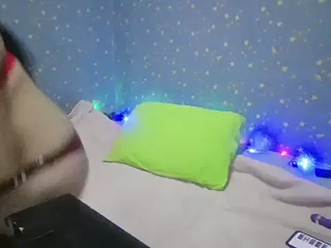 Snapshot of --Karina-- chatting on 6, 1, 2025 --Karina-- online show from 6, 1, 2025