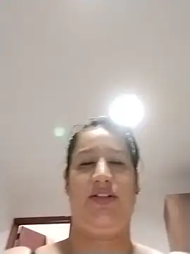 Snapshot of keilymadam chatting on 14, 5, 2026 keilymadam online show from 14, 5, 2026