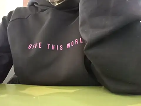 Snapshot of sutgibihatun chatting on 30, 10, 2025 sutgibihatun online show from 30, 10, 2025