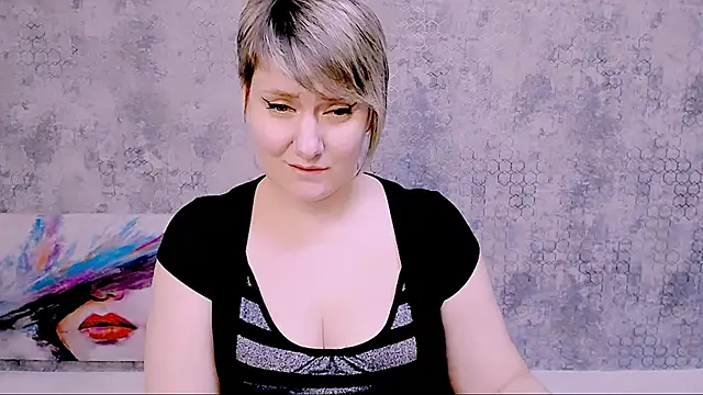Snapshot of Djullia chatting on 28, 1, 2025 Djullia online show from 28, 1, 2025