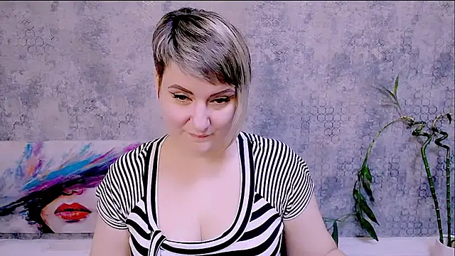 Djullia online show from 10, 11, 2025