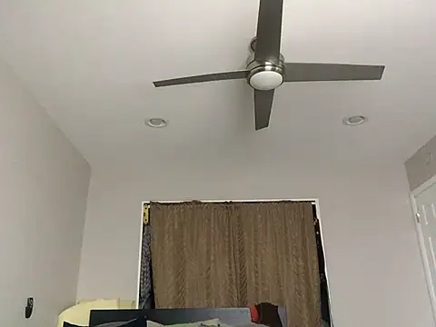 Londonfrotadejr online show from 8, 12, 2024