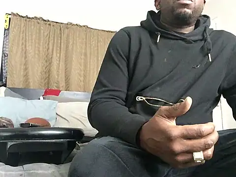 Londonfrotadejr online show from 26, 1, 2025