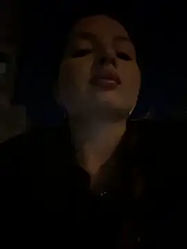 Snapshot of KrisMagnoly chatting on 11, 4, 2026 KrisMagnoly online show from 11, 4, 2026