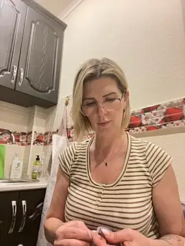 sensualEmilia online show from 3, 4, 2026