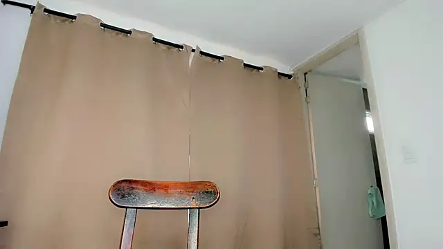 Genesis Sandoval online show from 3, 1, 2025