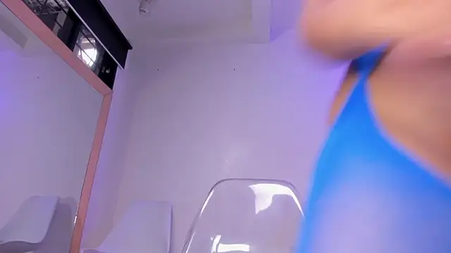 mia hank online show from 21, 2, 2026