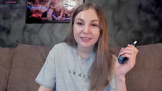 CassieMils online show from 17, 2, 2025