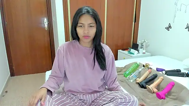 Honney sugar19 online show from 4, 12, 2025