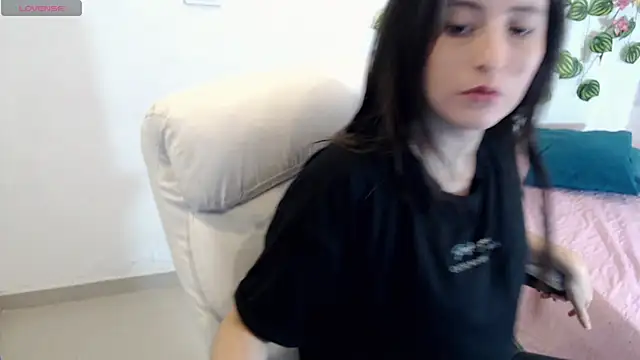 tania sweet   online show from 14, 9, 2025