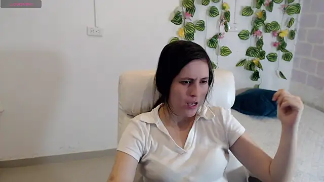 tania sweet   online show from 30, 9, 2025