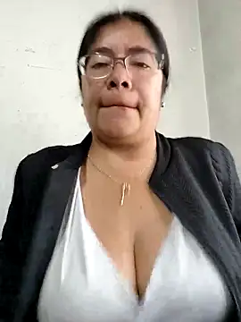   valentina18 online show from 5, 11, 2025