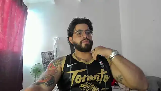 Snapshot of _Coddygold_ chatting on 24, 2, 2025  Coddygold  online show from 24, 2, 2025