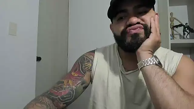 Snapshot of _Coddygold_ chatting on 23, 9, 2025  Coddygold  online show from 23, 9, 2025