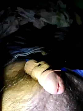 Snapshot of Robertvirt chatting on 28, 11, 2025 Robertvirt online show from 28, 11, 2025