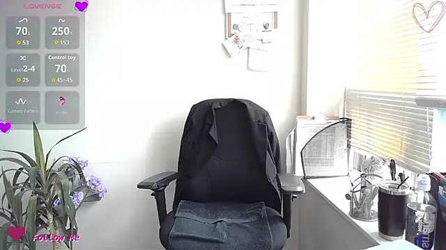 Snapshot of City_Kat chatting on 18, 9, 2025 City Kat online show from 18, 9, 2025