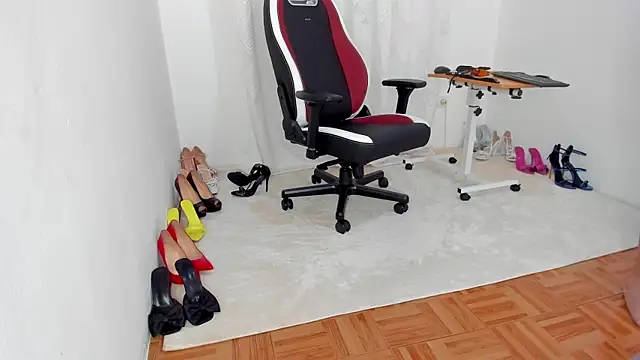 Snapshot of gingirel_ chatting on 7, 3, 2025 gingirel online show from 7, 3, 2025