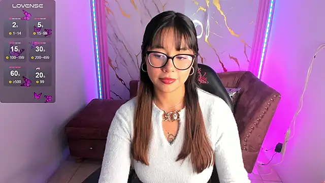Nasha abby online show from 3, 6, 2026