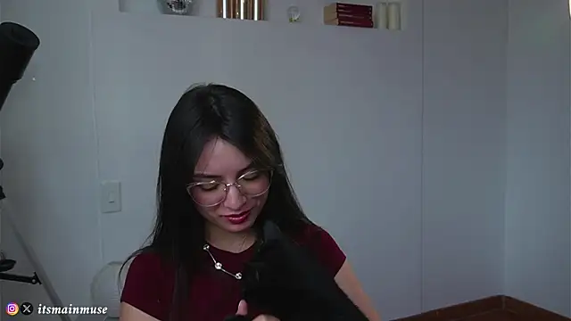 Snapshot of raphttalia_ chatting on 7, 4, 2026 raphttalia online show from 7, 4, 2026