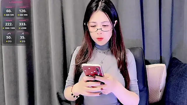 Snapshot of candy-yiyi chatting on 16, 3, 2026 candy-yiyi online show from 16, 3, 2026