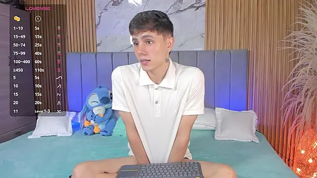 Snapshot of DustinLevine chatting on 12, 3, 2026 DustinLevine online show from 12, 3, 2026