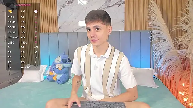 Snapshot of DustinLevine chatting on 25, 3, 2026 DustinLevine online show from 25, 3, 2026