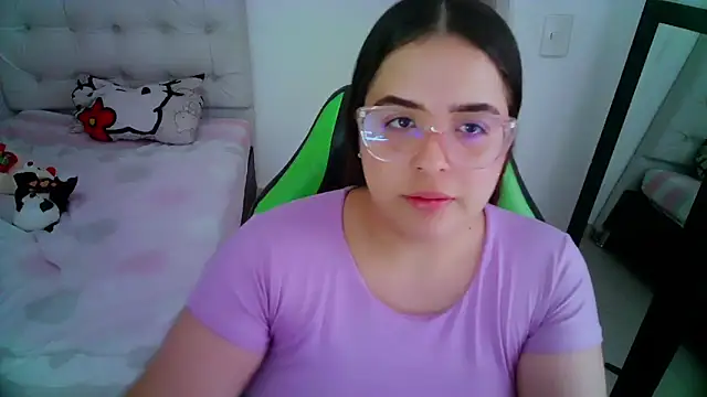 Snapshot of _alicia_z chatting on 3, 12, 2024 alicia z online show from 3, 12, 2024