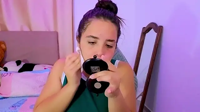 Snapshot of _alicia_z chatting on 18, 2, 2026 alicia z online show from 18, 2, 2026