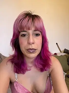 Snapshot of Ambredelacroix chatting on 20, 4, 2026 Ambredelacroix online show from 20, 4, 2026