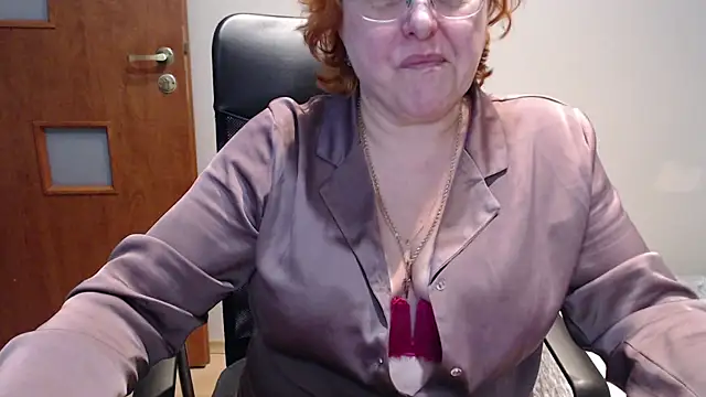 JoannaAndNeighbour online show from 10, 3, 2025