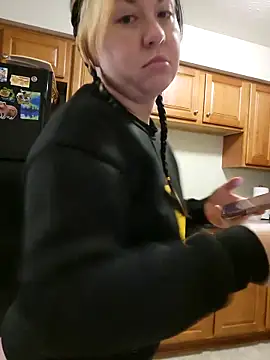 Snapshot of ImpressYouDaily chatting on 9, 3, 2026 ImpressYouDaily online show from 9, 3, 2026