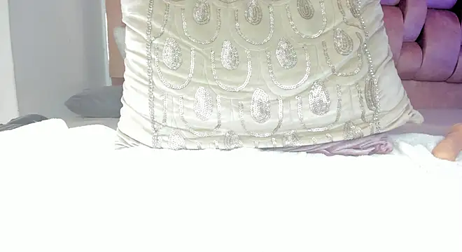 whiite snow online show from 21, 12, 2024