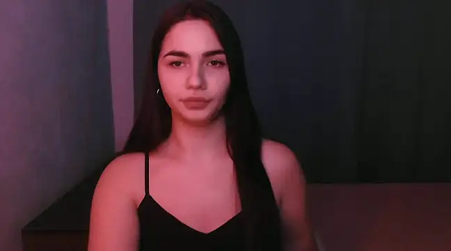 Snapshot of HannahMeid chatting on 7, 1, 2025 HannahMeid online show from 7, 1, 2025