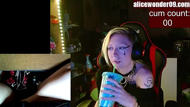 alicewonder09 online show from 30, 1, 2025