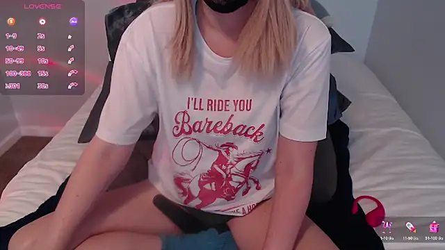 Snapshot of Agatha6969x chatting on 28, 10, 2025 Agatha6969x online show from 28, 10, 2025